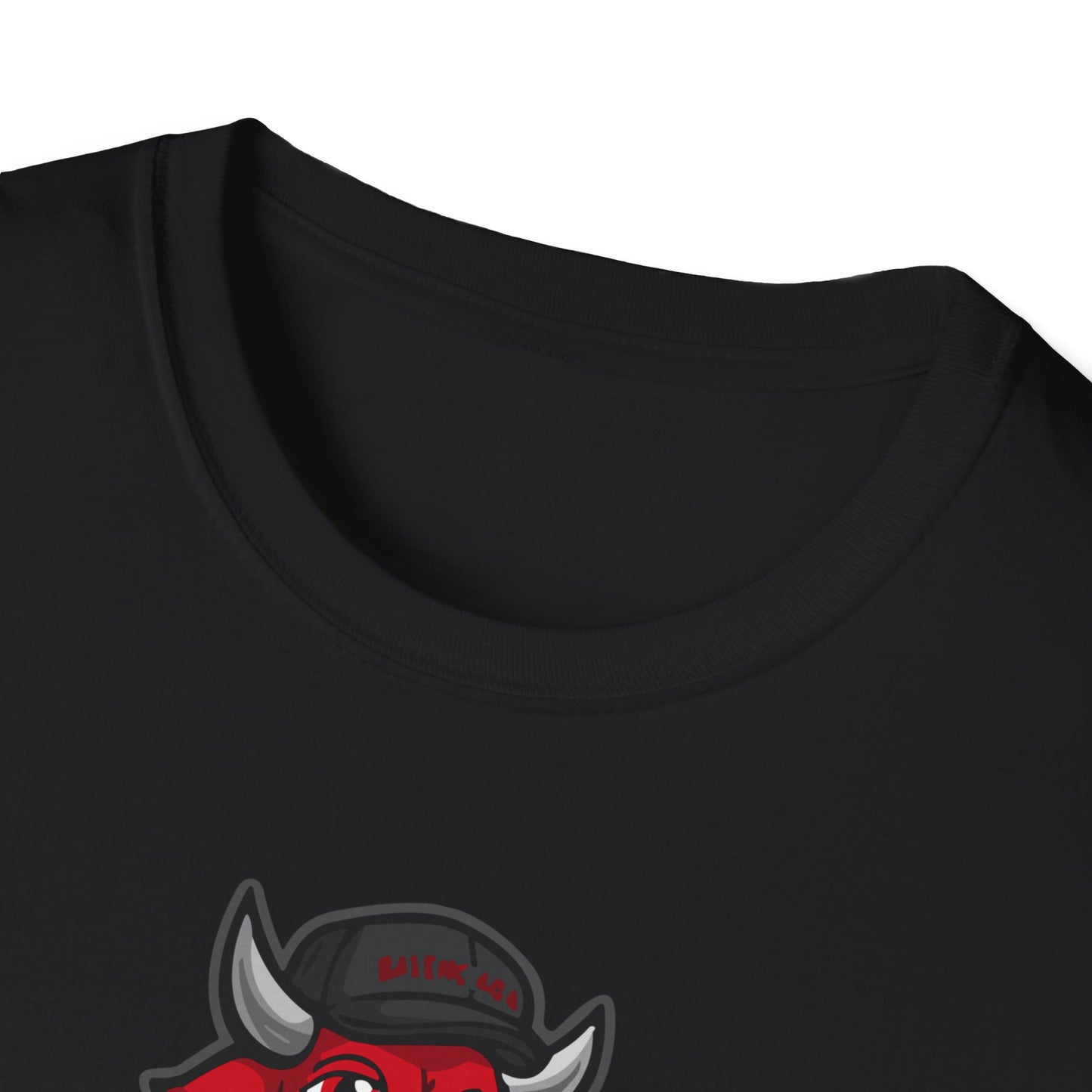 RED THUNDER 4 BULL PREMIUM STREETWEAR Unisex Softstyle T-Shirt